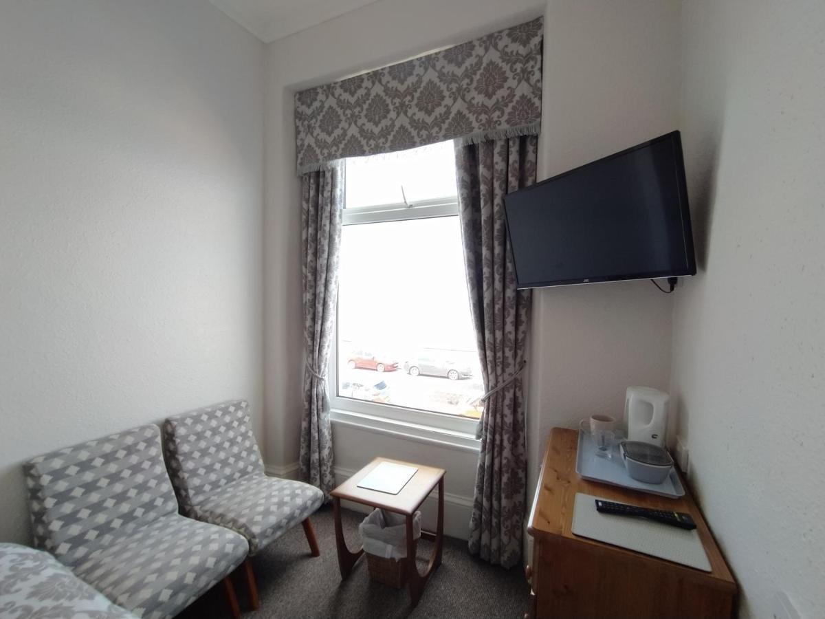 Bed and Breakfast Frosty Towers Llandudno Exterior foto