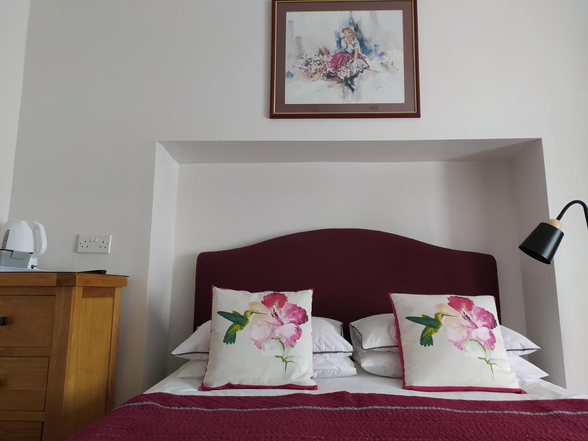 Bed and Breakfast Frosty Towers Llandudno Exterior foto