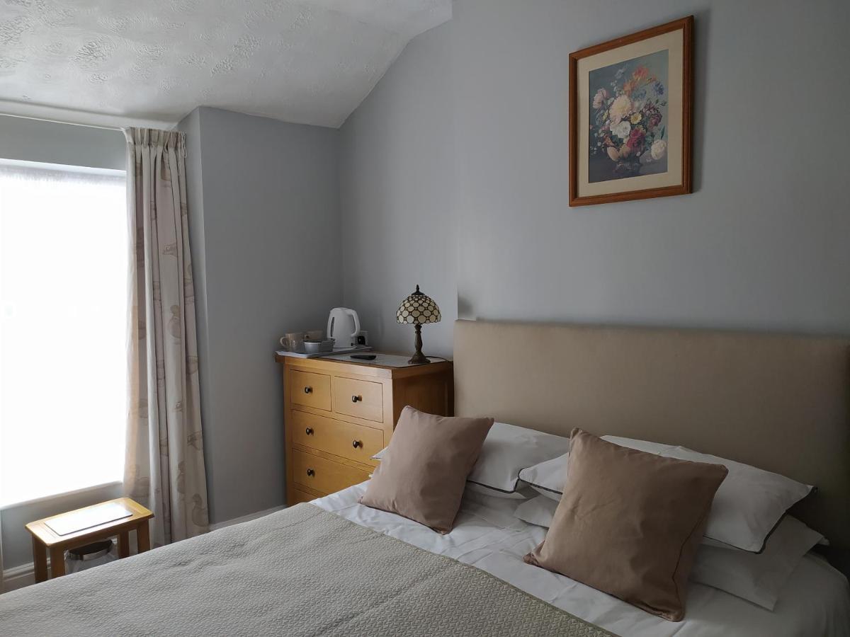Bed and Breakfast Frosty Towers Llandudno Exterior foto