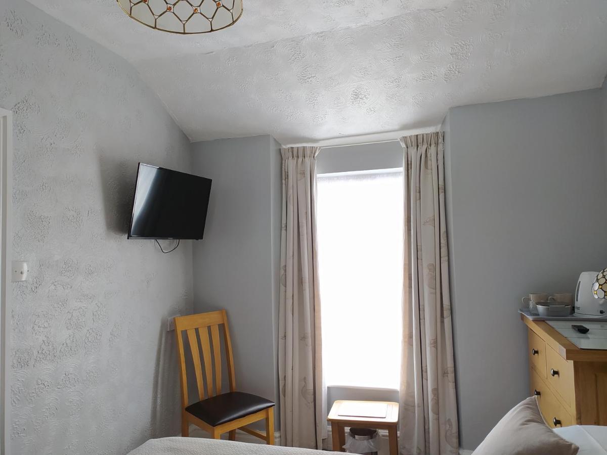 Bed and Breakfast Frosty Towers Llandudno Exterior foto