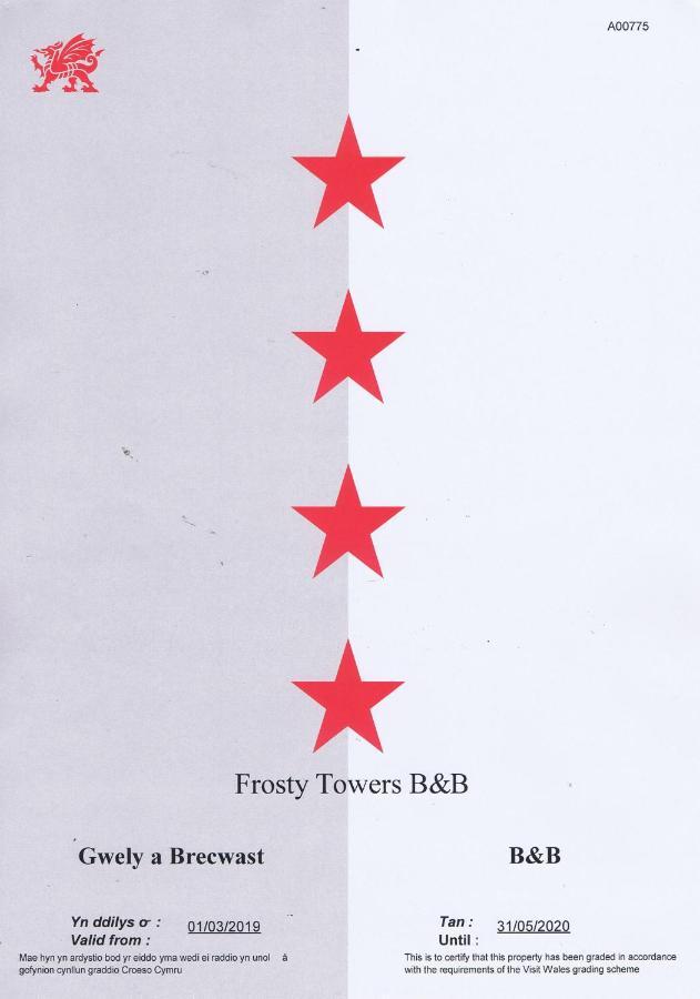 Bed and Breakfast Frosty Towers Llandudno Exterior foto