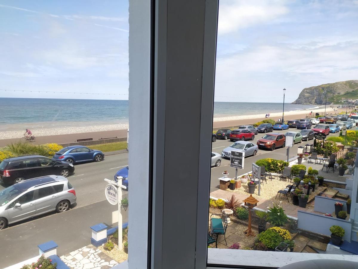 Bed and Breakfast Frosty Towers Llandudno Exterior foto